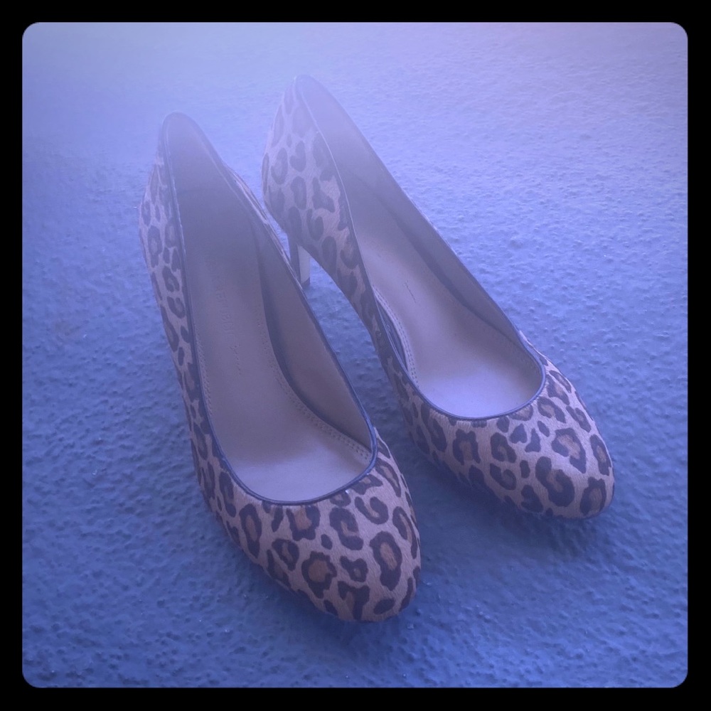 Banana Republic Leopard pumps